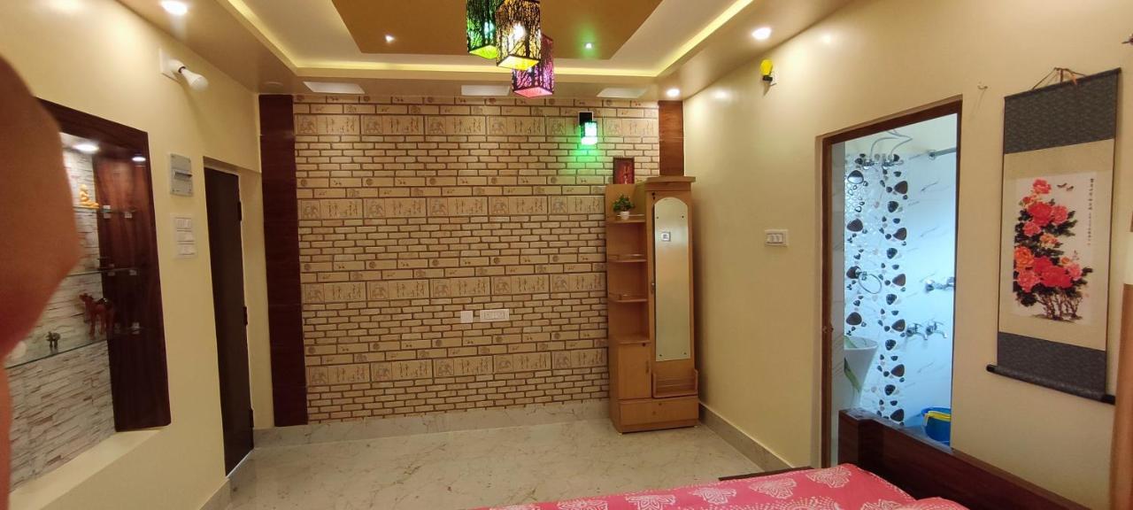 Apartamento Urban Sky Shānti Niketan Exterior foto